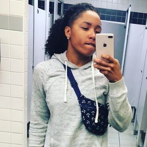 Meet your Posher, Hillary